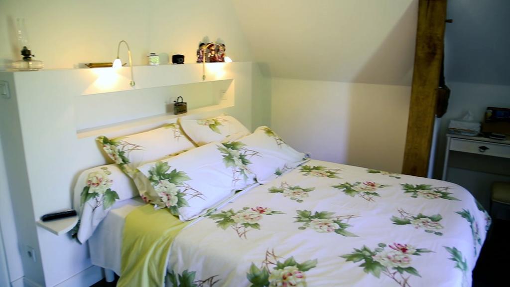 Les Camelias Bed and Breakfast Lalinde Eksteriør billede